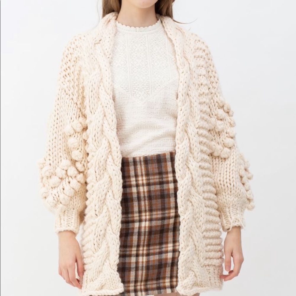 NWT Chunky knot cardigan ivory small chic wish